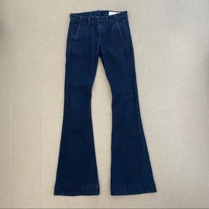 rag & bone / flare jeans; dark indigo; size 24